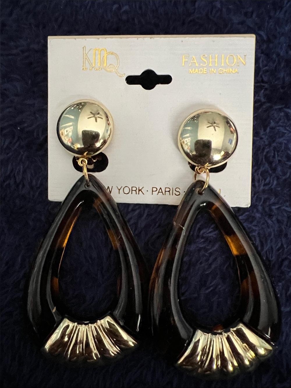 Gold and Tortoiseshell Teardrop Drop Earrings 70s style